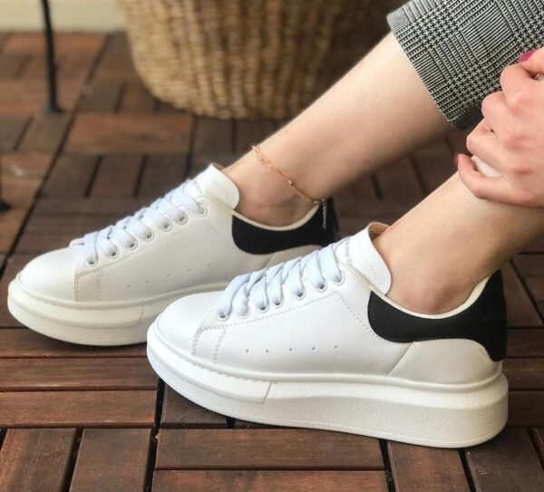 Alexander McQueen Beyaz Siyah Unisex Replika Ayakkabı