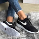 Nike Rosh Siyah Beyaz Unisex Replika Ayakkabı